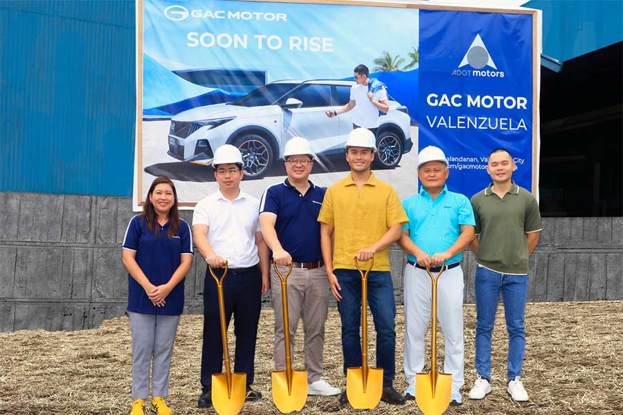 (From left) Timmy De Leon, marketing director, Astara Philippines; Calvin Cheng, country manager, GAC Motor International; Franz Decloedt, brand head, GAC Motor Philippines; Andre Douglas Tan, president, ADOT Motors Inc.; Danilo Tan, consultant, ADOT Motors Inc.; Aaron Daniel Tan, dealer prin-cipal, ADOT Motors Inc.