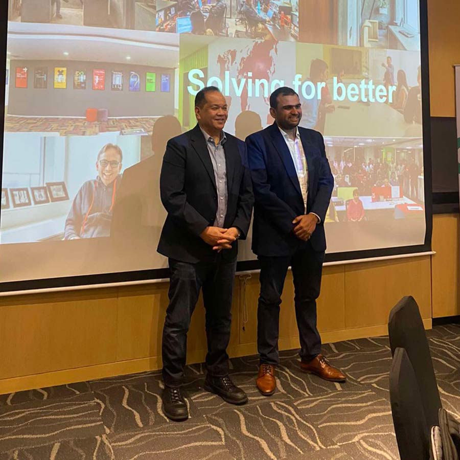 Saputil (left and Searce director for Cloud Consulting, Yash Thakker