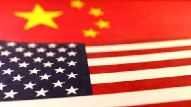 US and Chinese flags.