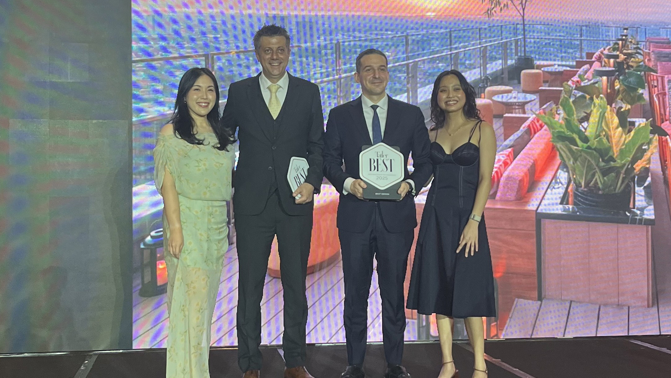 Accepting the Best Design and Top 20 Bars awards for Skybar are Solaire Resort North’s Sandro Alessandrini, Director of Food and Beverage, and Hylton Le Roux, Director of Culinary (center), alongside Tatler Dining’s Isabel Francisco and Lauren Golangco.